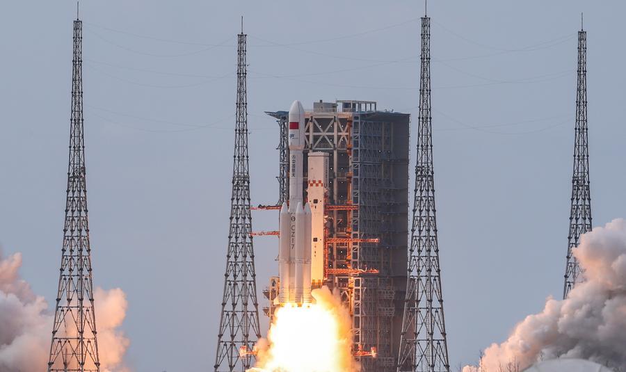 Китайский грузовой корабль "Тяньчжоу-10" пристыковался к комбинации космической станции