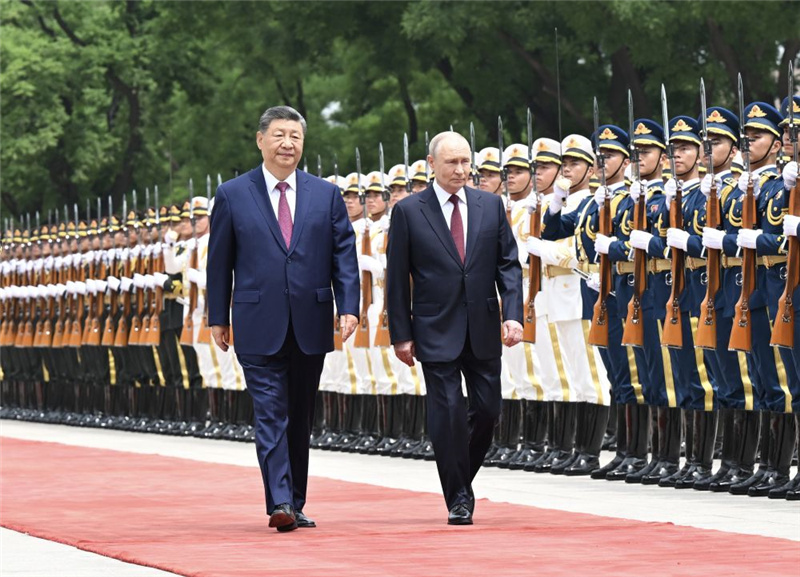 Си Цзиньпин провел переговоры с В. Путиным в Пекине
