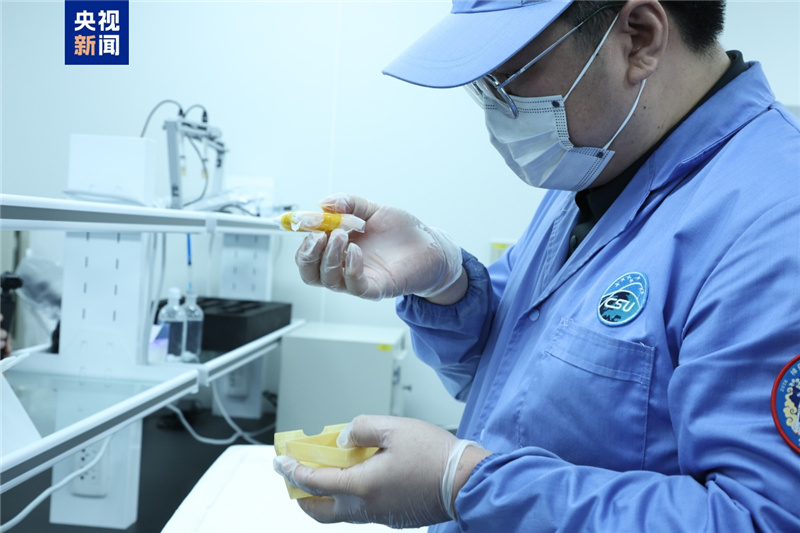 С китайской космической станции доставлена новая партия образцов для проведения экспериментов