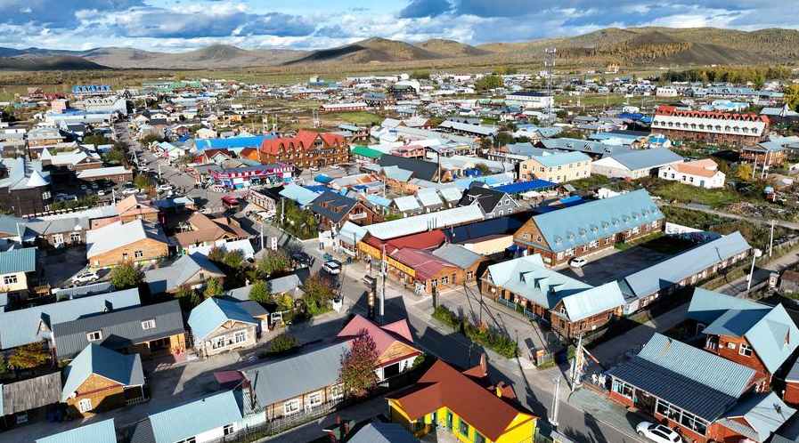 17 сентября 2025 года, Эньхэ-Русская национальная волость города Эргуна /Аргунь/ автономного района Внутренняя Монголия /Северный Китай/. /Фото: Синьхуа/